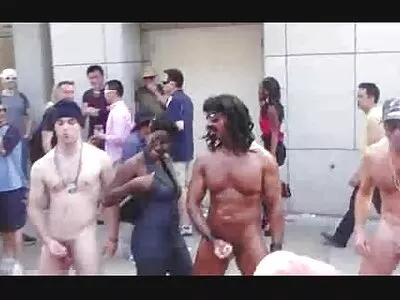 בנות סרטי סקס צפיה ישירה פראייר מפנקות את אבותיהן במציצות בקלטת סקס.
